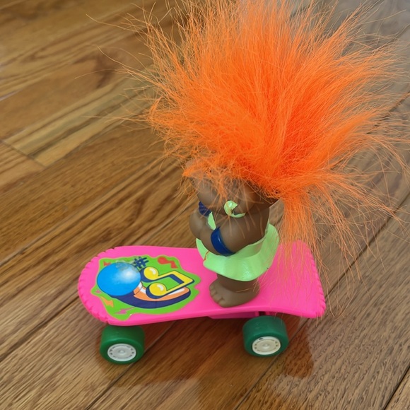 Vintage 1990s Orange Haired Singing Troll Doll on Skateboard - Picture 6 of 12